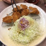 とんかついな葉 - 一口ヒレカツ定食