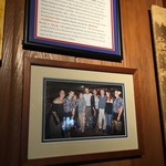 BUZZ'S ORIGINAL STEAK HOUSE - オバマ大統領の写真が飾られていました