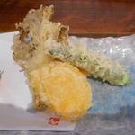 手打ち蕎麦 仙太郎 - メヒカリ（キス似の白身魚）天ぷらとお蕎麦