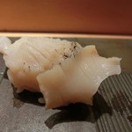 伊勢鮨 - 真つぶ（襟裳産）