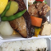 伊豆の旬 やんも 丸の内店 - メダイ弁当¥1,100-