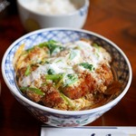 秀膳 - 【2015.9】カツ丼　950円