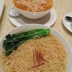 THE 8 - のびのびの麺