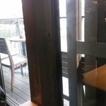 金澤屋珈琲 - 隅の席から外を～