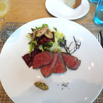 ラ・ソラシド フードリレーションレストラン - 山形県尾花沢牛のローストです