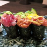 つかふき屋 - 地鶏の軍艦