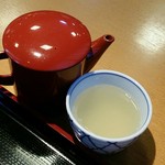 丸屋 - 蕎麦湯：遅い時間はとろみアリ