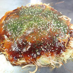 JYU２ - お好み焼き「そば・肉・玉子入り」（600円）