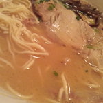 Yamagataya Seiyou Sakaba - 脂の溶け込んだ良質なスープ。