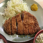 とんかつ おさむ - ロースかつがドーン！('16/12/29)