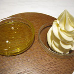 ア・ニュ ルトゥルヴェ・ヴー - 