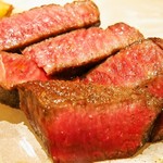 トラットリア・アルモ - 熊本産 黒毛和牛の熟成肉「クリ」の炭火焼き