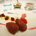 AMOUR - ショコラ　プラリネ　ベリー