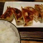 ら～めん 村田屋 - 餃子（400円）