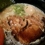 ら～めん 村田屋 - 黒 味玉入りラーメン（700円）