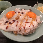 美味 - ぼっかけ玉子飯600円