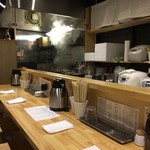 本町製麺所 阿倍野卸売工場 中華そば工房 - カウンタ〜(*´꒳.`*)ノ