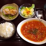 燻製居酒屋　くゆり - 野菜たっぷりミネストローネと厚切りベーコンのネギダレ仕立て