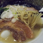 にのみや - 豚骨角煮ラーメン(塩)。1,058円