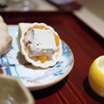 銀座 しのはら - フォアグラ最中中身