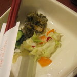 とんかつ濱かつ - お漬物、、、前は壺に入ってましたね。