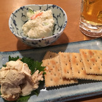 鰻串焼 うなくし - ポテトサラダ 300円・奈良漬けクリームチーズ 480円。