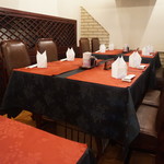 くいしんぼー山中 - テーブル席の様子