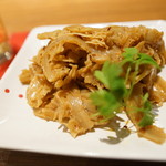 紅い扉の中華や 皆慶 - ハチノス辛子和え