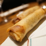 紅い扉の中華や 皆慶 - 春巻き