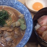 麺屋一燈 - 年末限定浅利出汁ラーメン＋イベリコ豚特選ロース肉炙り飯（ヨード卵 光）(12/30)