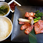 kuidonkiwamitei - カルビ３種食べくらべセット