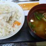 キノコご飯、みそ汁