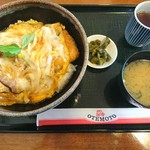 カフェレストさんとす - カツ丼 700円