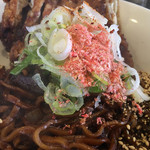 豚のらーめん 弐番手 - とりみそまぜそば
      リニューアル版