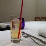 ラ ヴィオレッタ - こだわりの白ぶどうジュース５００円（税込）