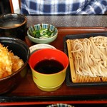 奥田東京亭 - 天丼とざる蕎麦セット。