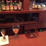 サンルーカルバー - アイリッシュコーヒーを作る準備