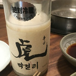 和牛 まつした - 虎マッコリ！やや辛口^ ^