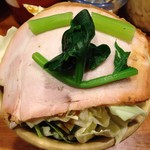 ラーメン 末廣家 - ？？？　ずっと通っているが、これは初めてだ♪