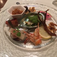 神田 雲林 - “海と山の幸”本日のおまかせ前菜10品盛り