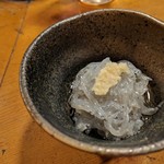 天史朗鮨 - 生シラス　生酢でサッパリと頂きます