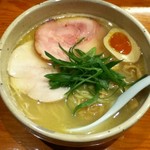 臥龍 - 鶏チャーシュー+半熟卵