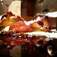 IL TEATRINO DA SALONE - パネットーネ リンゴのカラメッラータ シナモンジェラート