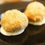 裏参道牛肉店 - 原木しいたけとエビ詰めフライ