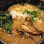 まる鶏 - 鶏白湯ラーメン