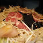 吉祐栄門 - 肩ロース投入