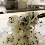 フルタ - キャビアの冷製ビーフン アップ