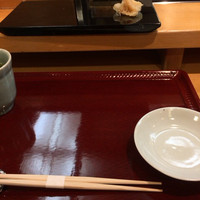 鮨 一條 - スタンバイ。大将がこまめにガリを変えてくれます