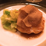 ガストロノミー ジョエル・ロブション - 2016 12 ラングスティーヌ ラヴィオリにし、ちりめんキャベツを添え、トリュフをあしらって