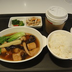 hómee KITCHEN - 定食一式です。